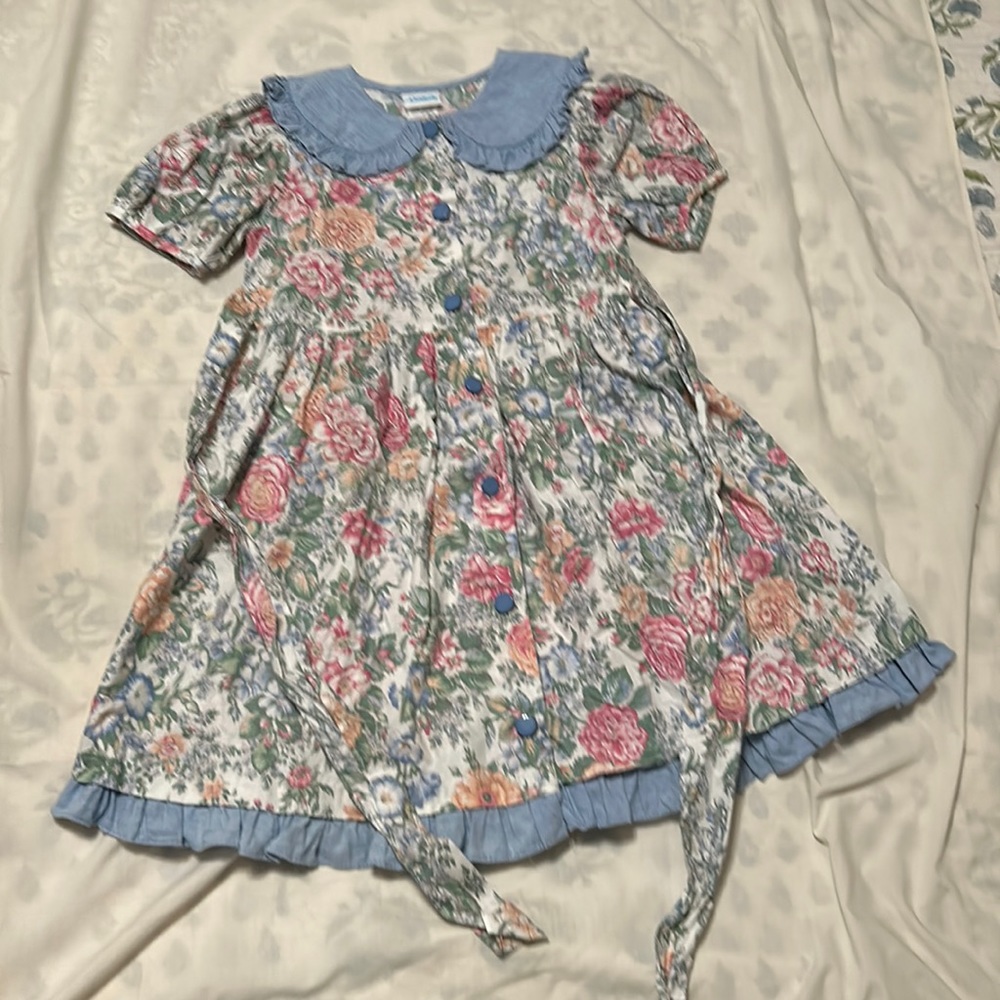 Carters vintage, 2000 made in the USA size 6X